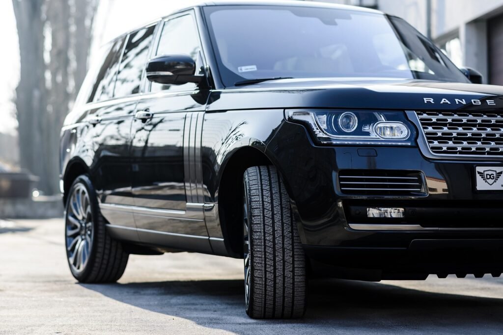 range rover, car, truck-2015664.jpg